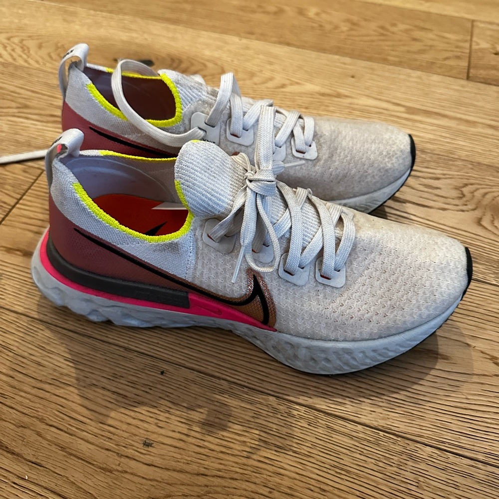 Nike React Infinity Flyknit White Pink Women’s Sneakers 8.5